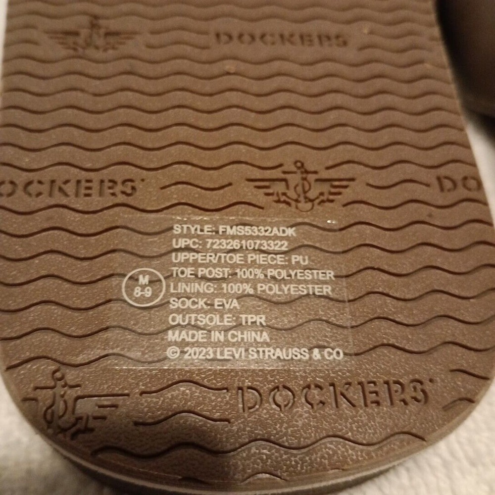 Dockers Thong Sandals - Picture 7 of 7